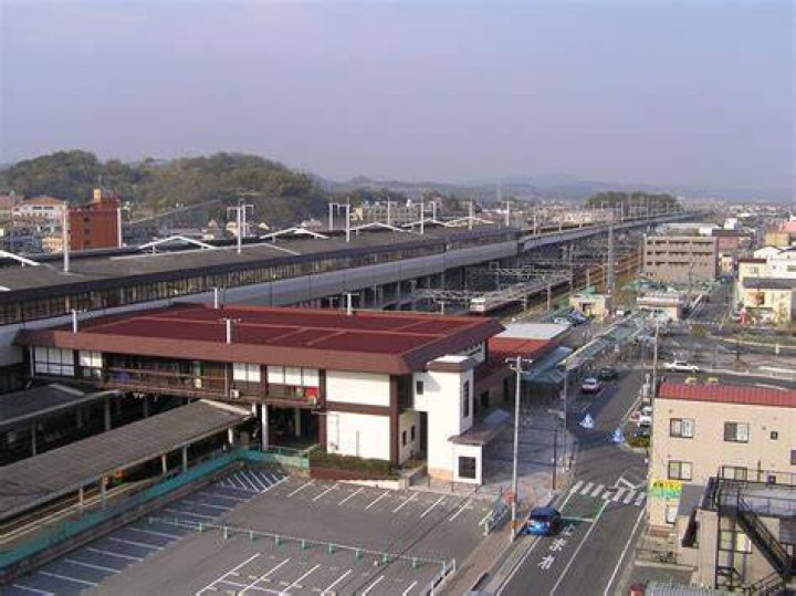 新倉敷駅から倉敷駅まで——所要時間・乗り方・時間帯別の目安